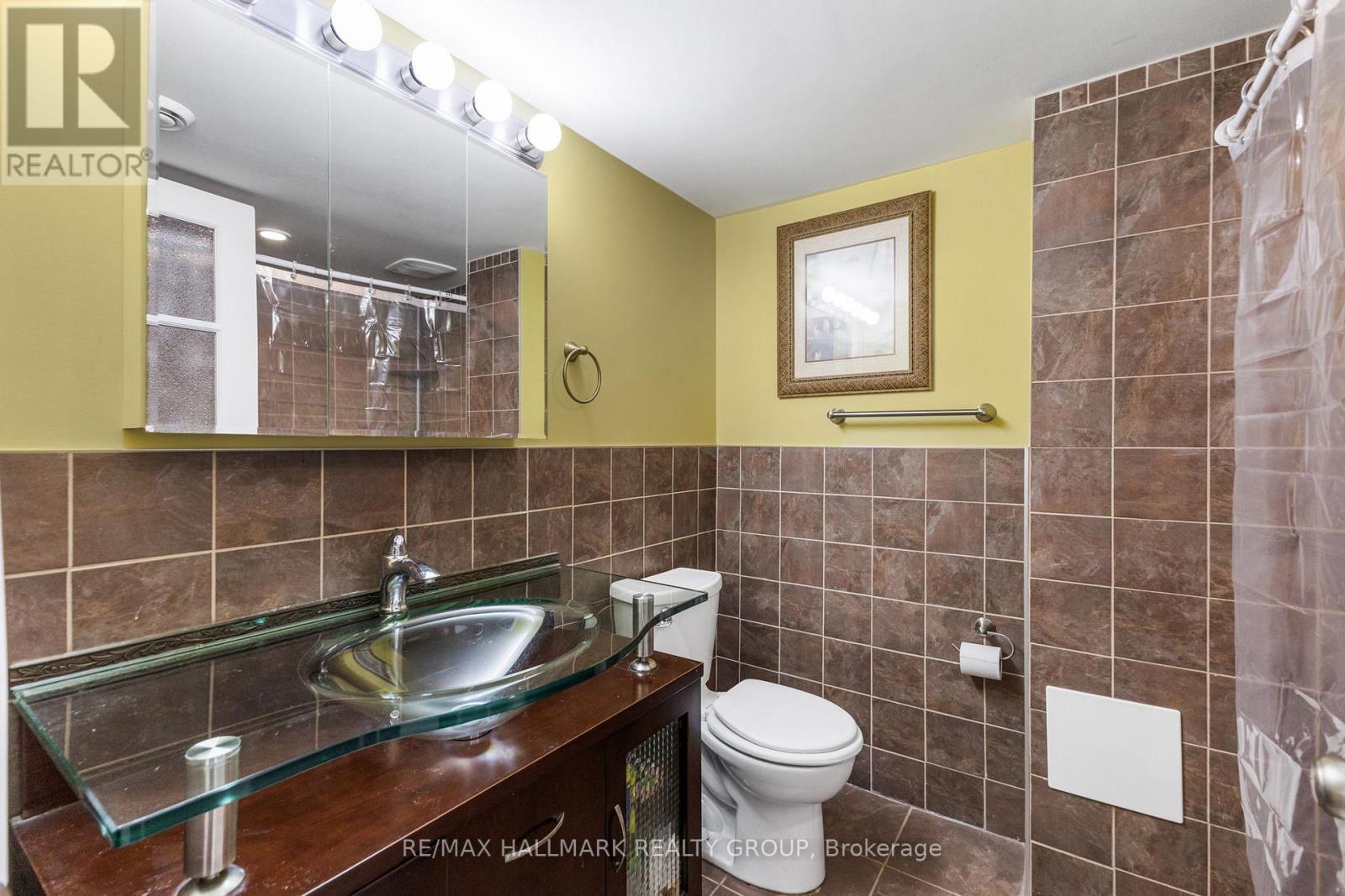 1902 Rosebella Avenue, Ottawa, Ontario  K1T 1G7 - Photo 24 - X12495012