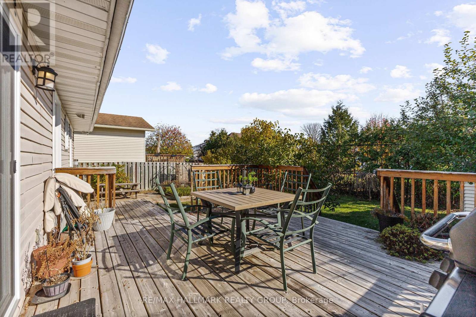 1902 Rosebella Avenue, Ottawa, Ontario  K1T 1G7 - Photo 27 - X12495012