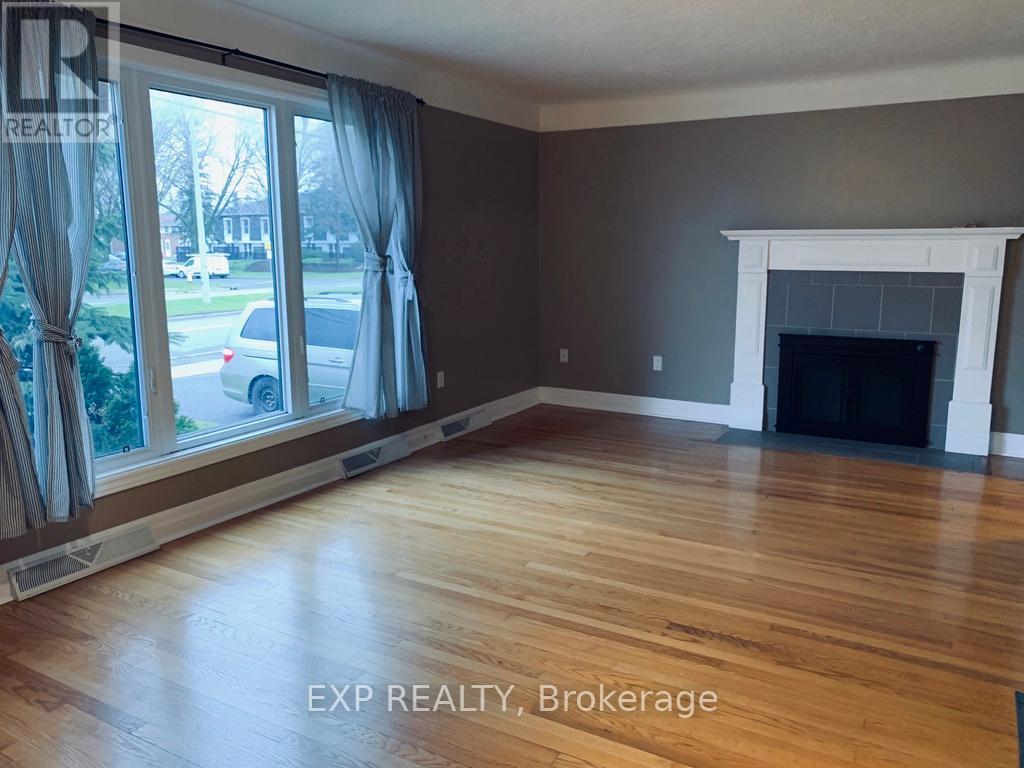 1554 Baseline Road, Ottawa, Ontario  K2C 0B3 - Photo 10 - X12495026