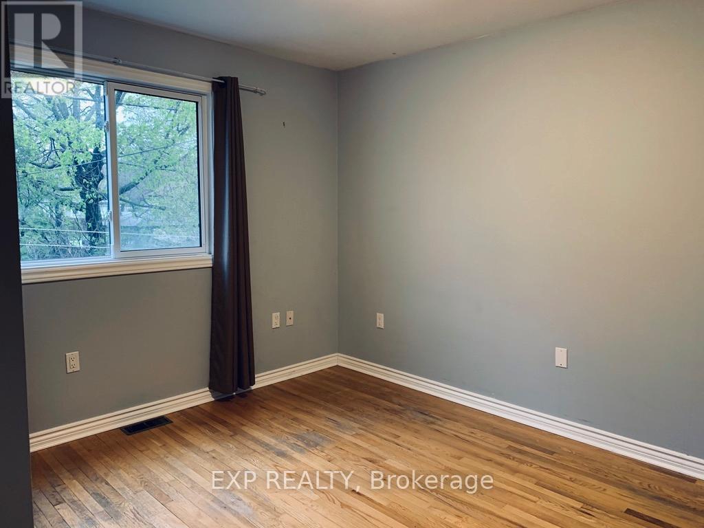 1554 Baseline Road, Ottawa, Ontario  K2C 0B3 - Photo 13 - X12495026