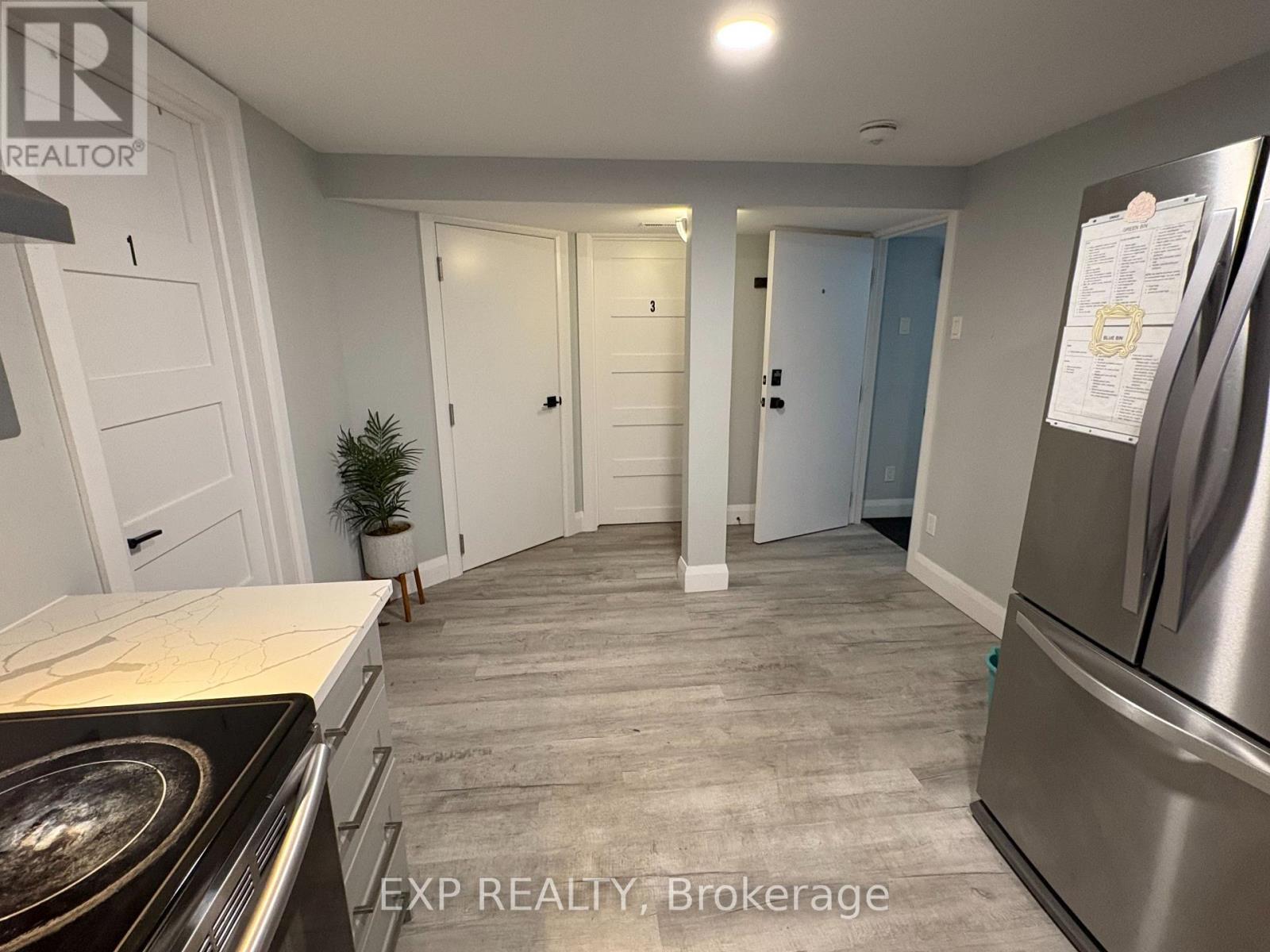 1554 Baseline Road, Ottawa, Ontario  K2C 0B3 - Photo 16 - X12495026