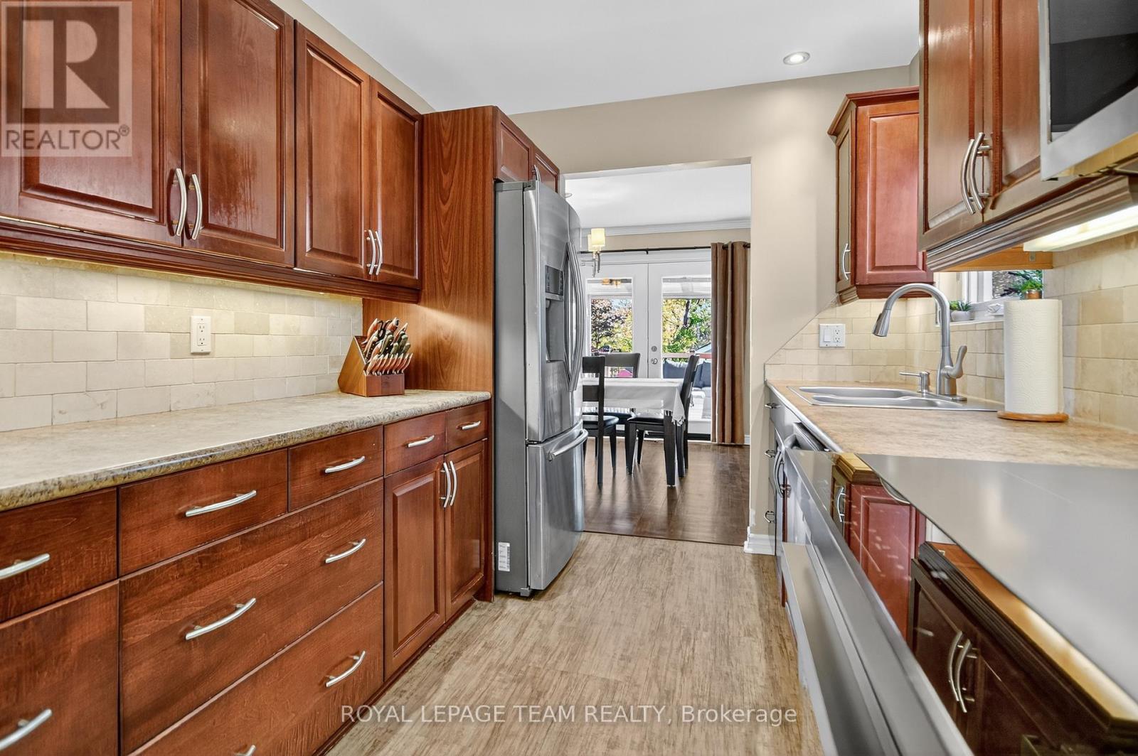 22 Vesta Street, Ottawa, Ontario  K2J 3Y9 - Photo 6 - X12495050