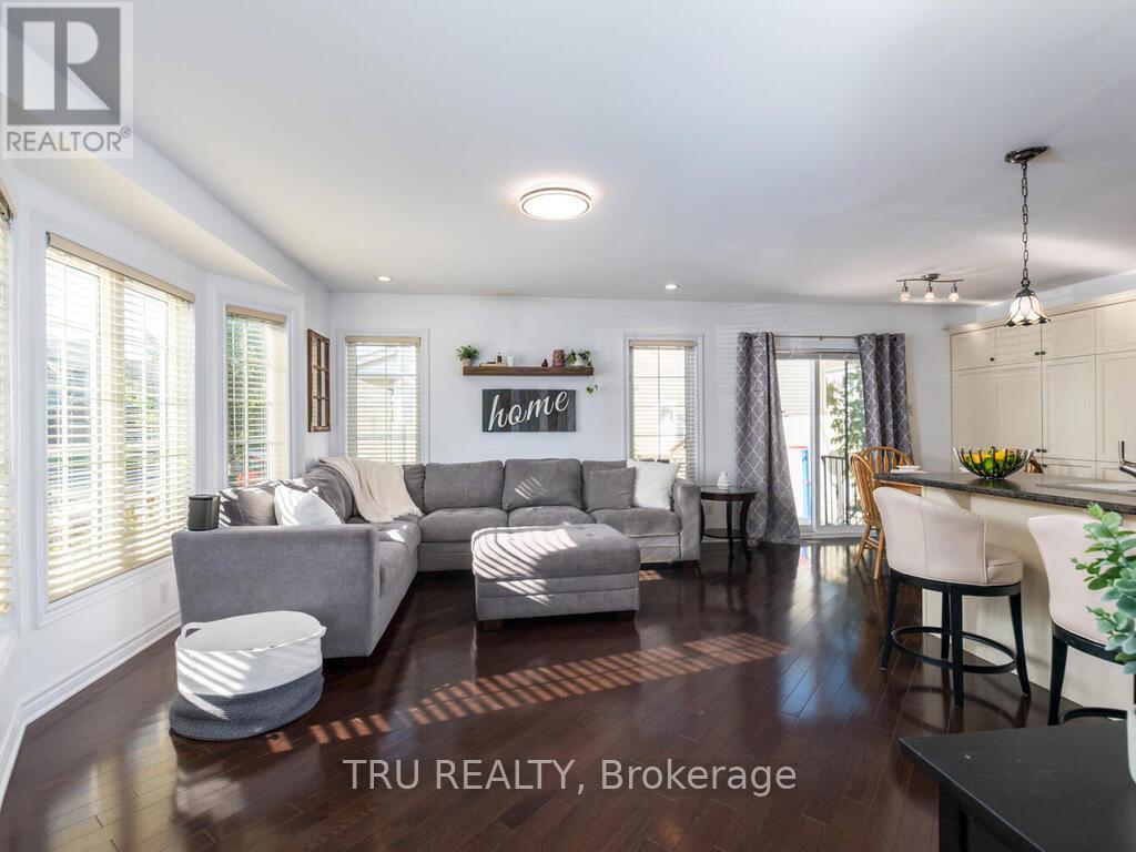 2757 Grand Canal Street, Ottawa, Ontario  K2J 0S7 - Photo 8 - X12495062