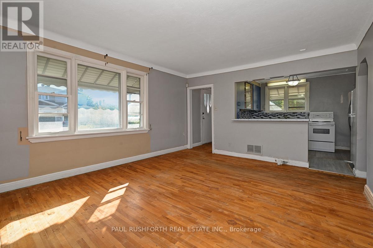 39 Cote De Neiges Road, Ottawa, Ontario  K2G 2C3 - Photo 11 - X12495158