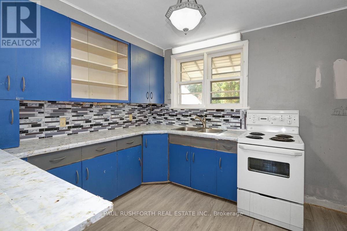 39 Cote De Neiges Road, Ottawa, Ontario  K2G 2C3 - Photo 15 - X12495158