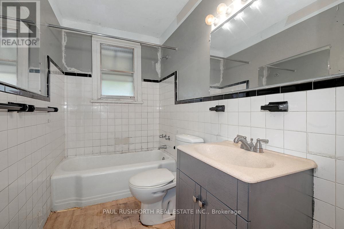 39 Cote De Neiges Road, Ottawa, Ontario  K2G 2C3 - Photo 19 - X12495158