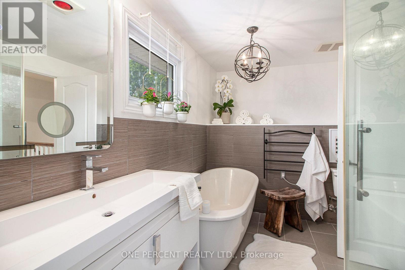 1042 Harkness Avenue, Ottawa, Ontario  K1V 6P2 - Photo 14 - X12495224