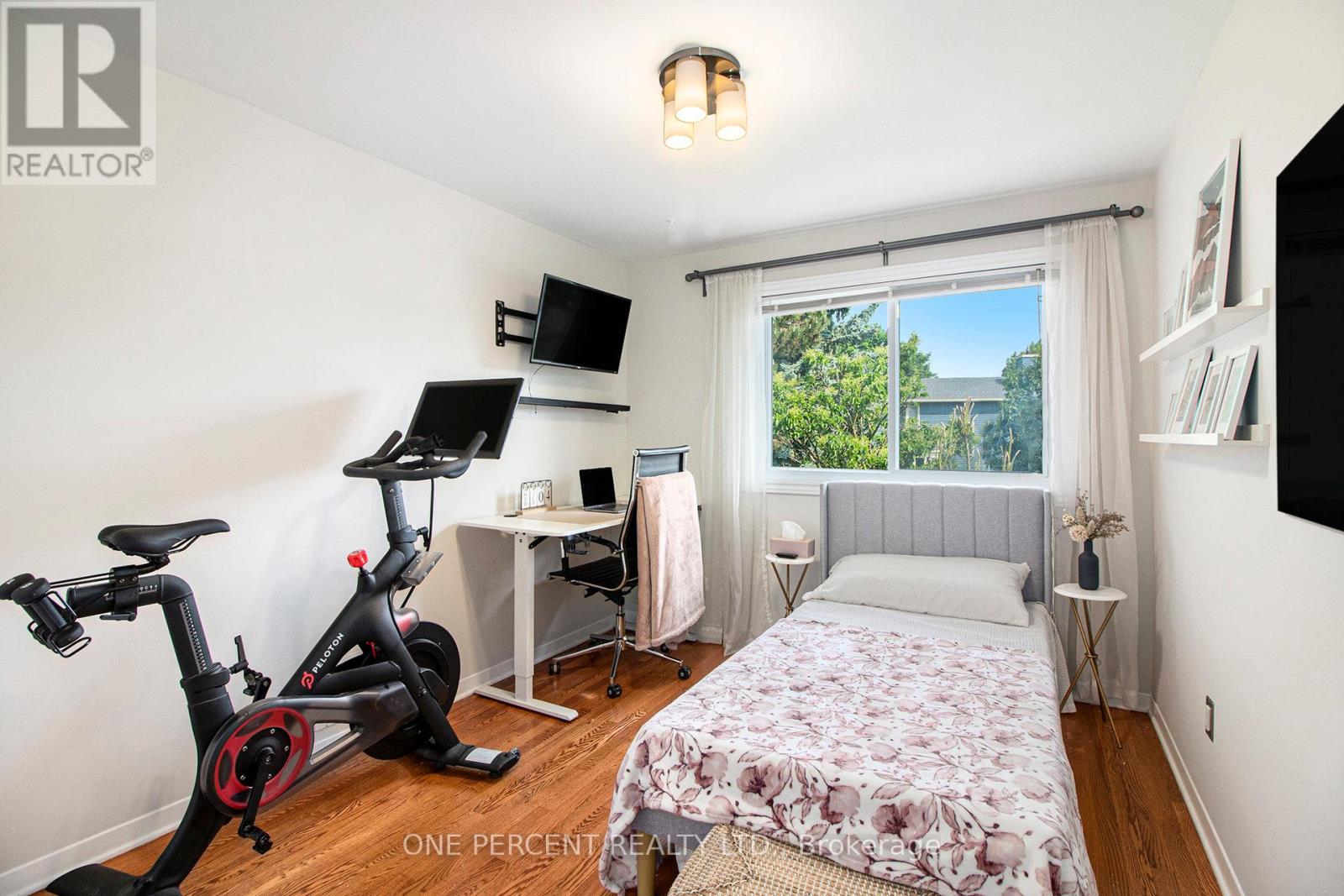 1042 Harkness Avenue, Ottawa, Ontario  K1V 6P2 - Photo 15 - X12495224