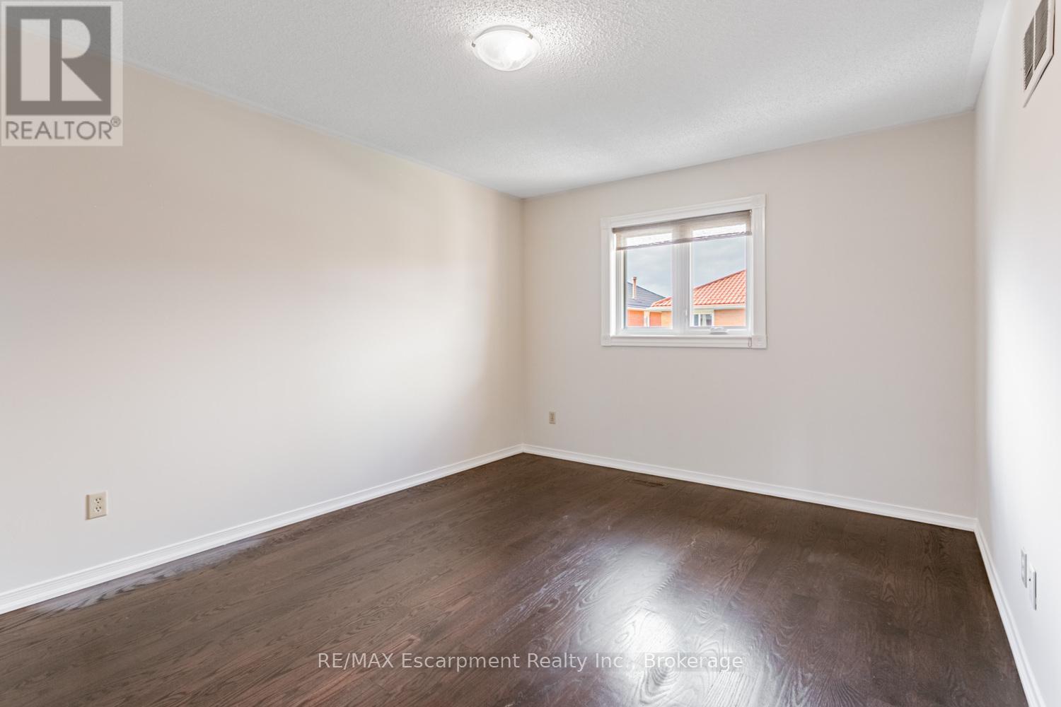 46 Arborwood Drive, Toronto, Ontario  M9W 6W3 - Photo 32 - W12494938