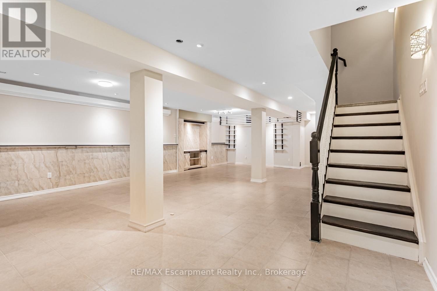 46 Arborwood Drive, Toronto, Ontario  M9W 6W3 - Photo 37 - W12494938