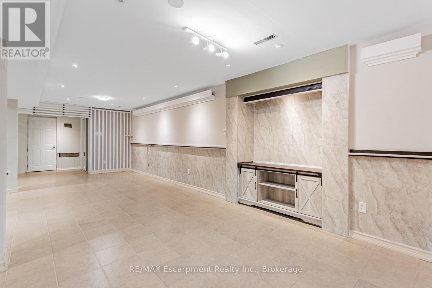 46 Arborwood Drive, Toronto, Ontario  M9W 6W3 - Photo 38 - W12494938