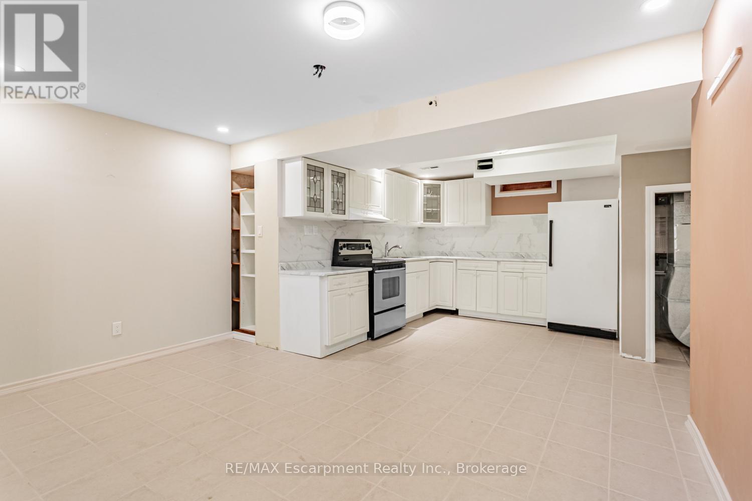 46 Arborwood Drive, Toronto, Ontario  M9W 6W3 - Photo 41 - W12494938