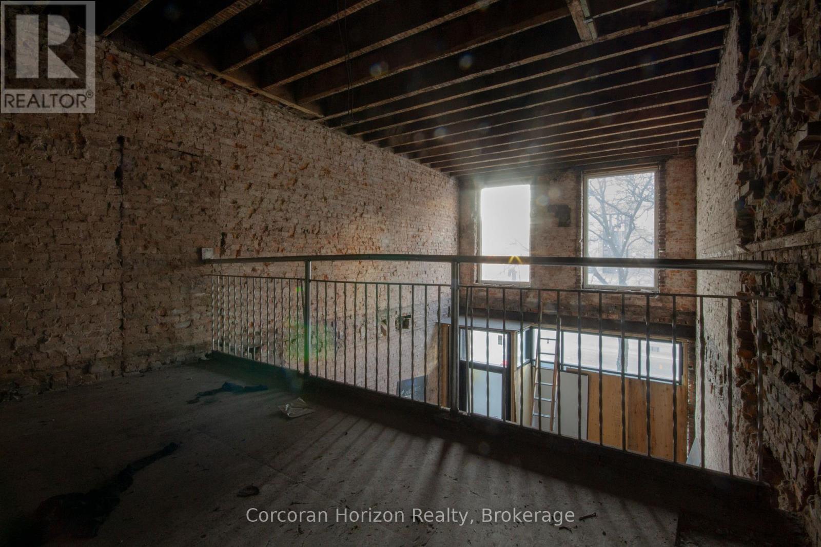 79 King Street E, Hamilton (Beasley), Ontario  L8N 1A5 - Photo 8 - X12494942