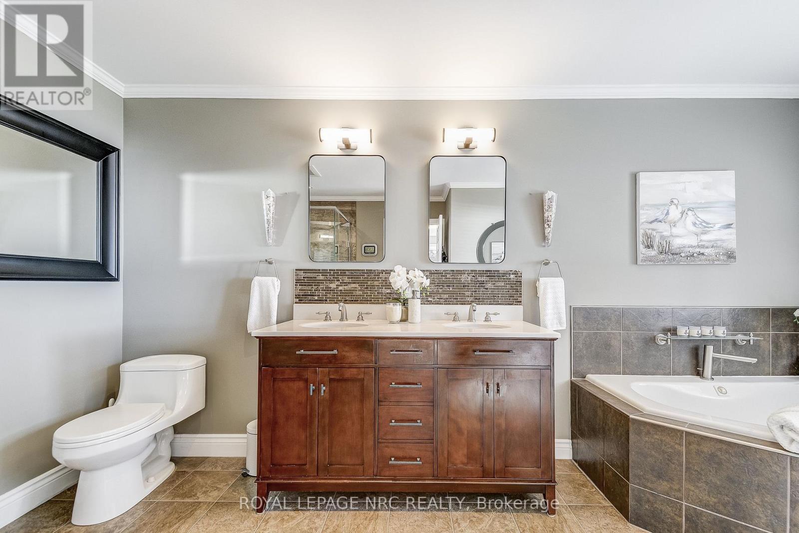 10781 Lakeshore Road W, Wainfleet, Ontario  L3K 5V4 - Photo 22 - X12494986