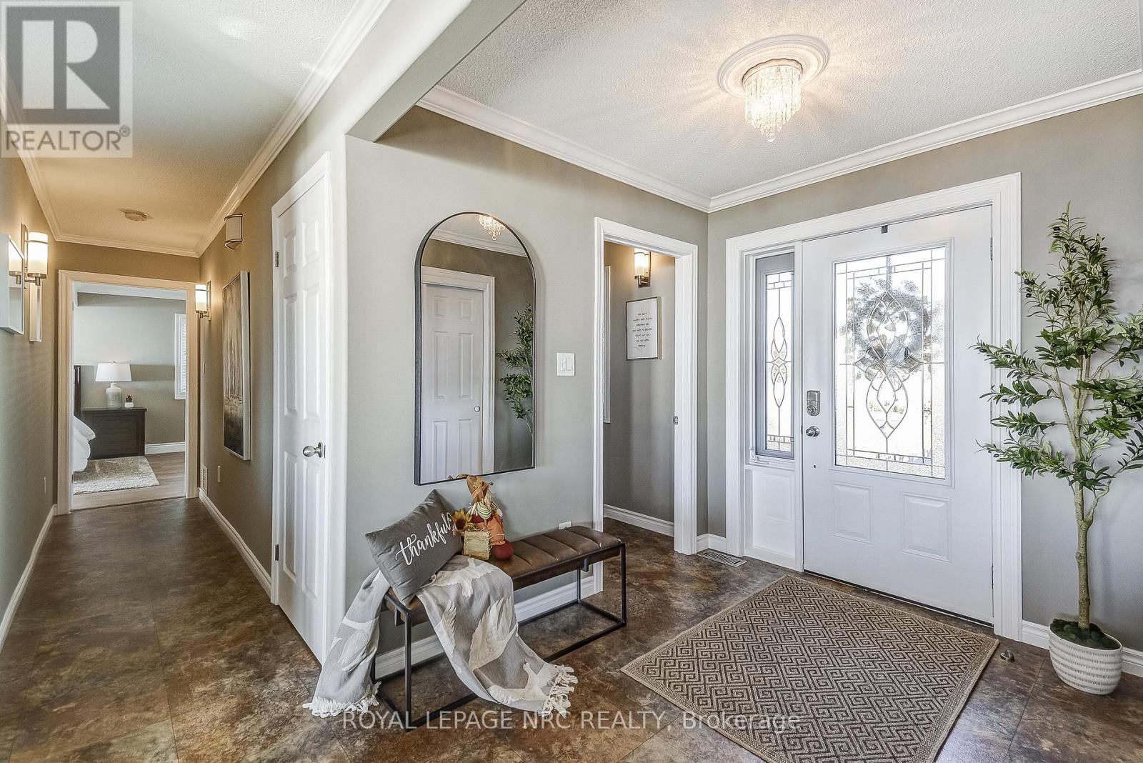 10781 Lakeshore Road W, Wainfleet, Ontario  L3K 5V4 - Photo 4 - X12494986