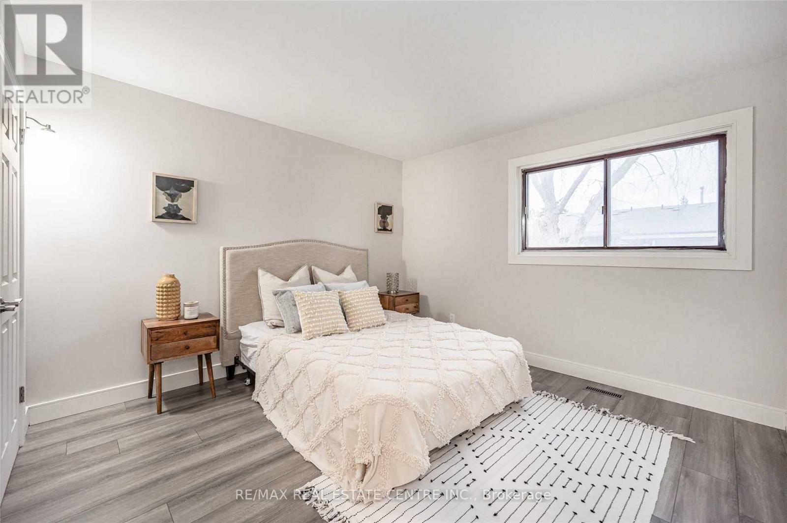 2896 Arvida Circle, Mississauga, Ontario  L5N 1R5 - Photo 14 - W12494792