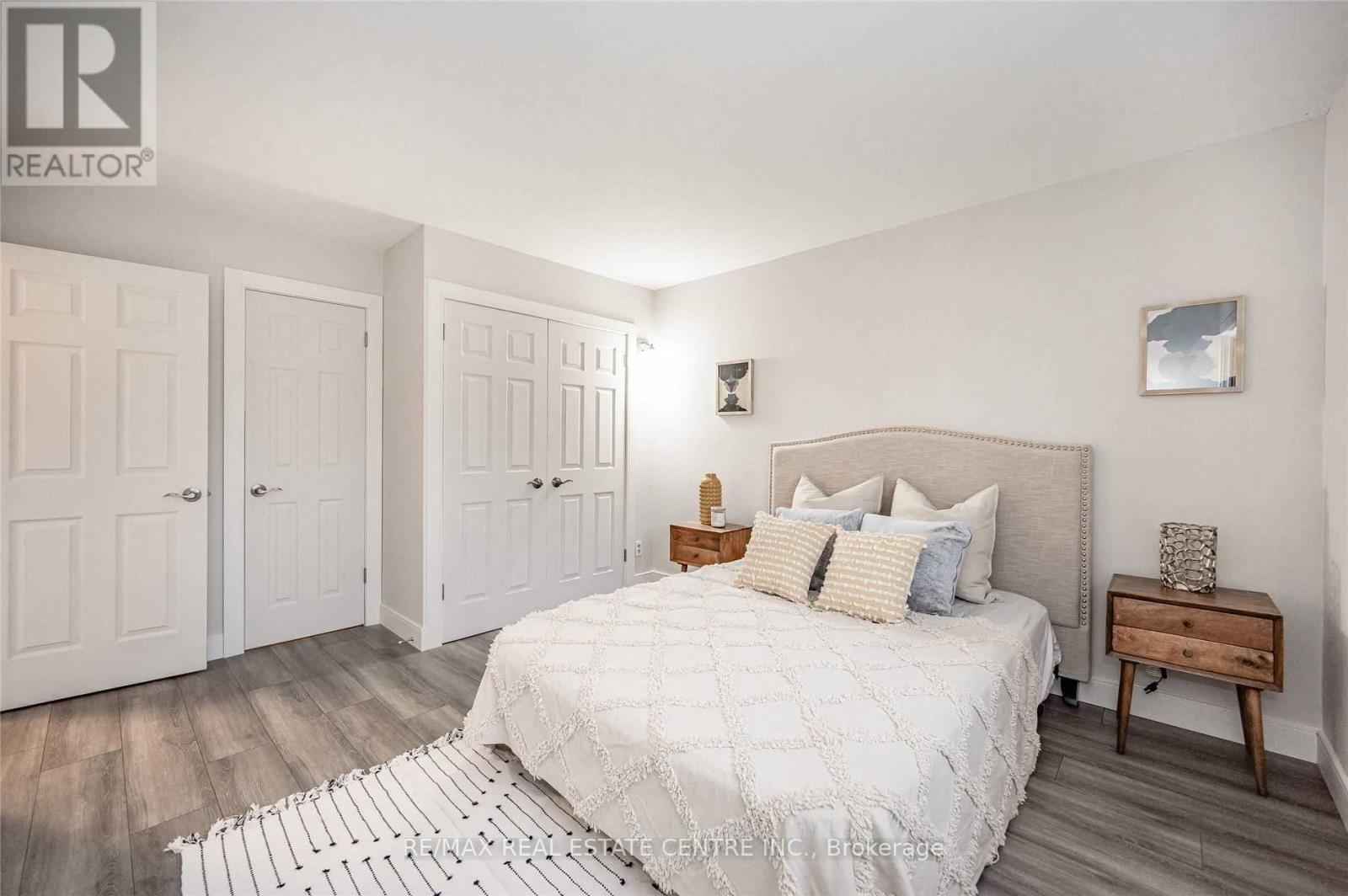 2896 Arvida Circle, Mississauga, Ontario  L5N 1R5 - Photo 15 - W12494792