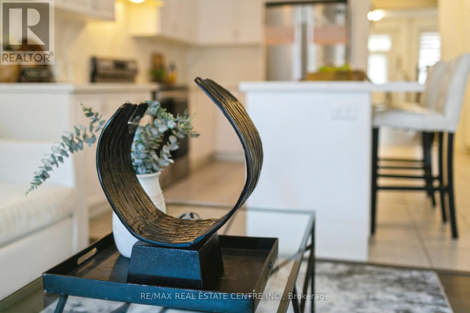 1525 Carr Landing, Milton, Ontario  L9E 1H2 - Photo 14 - W12494804