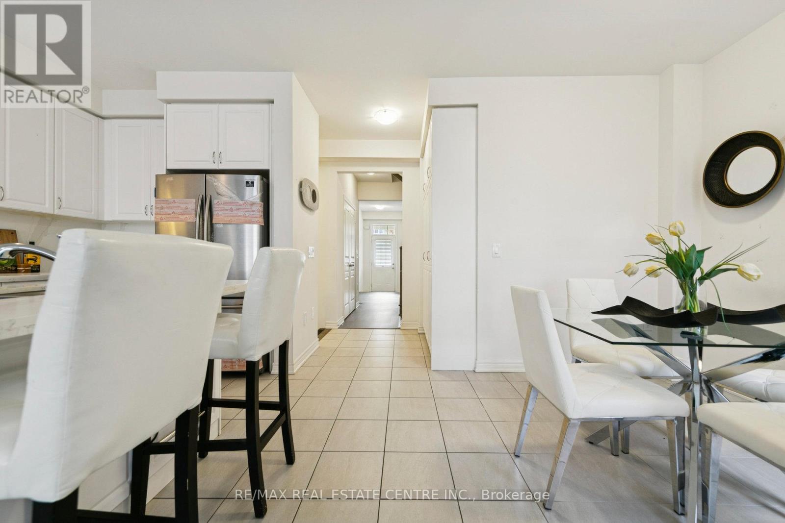 1525 Carr Landing, Milton, Ontario  L9E 1H2 - Photo 17 - W12494804