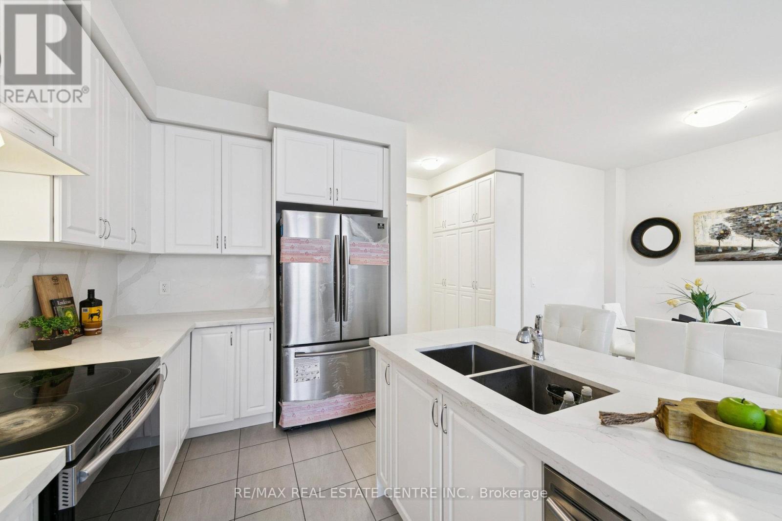 1525 Carr Landing, Milton, Ontario  L9E 1H2 - Photo 27 - W12494804