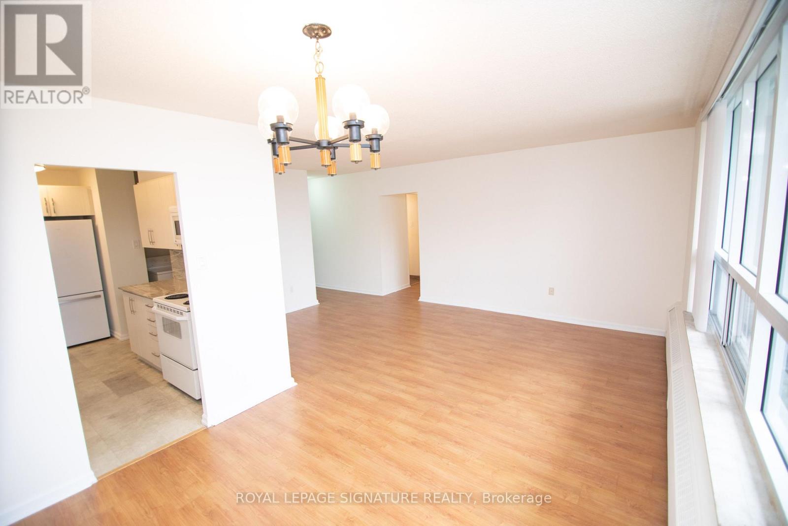 1611 - 45 Southport Street, Toronto, Ontario  M6S 3N5 - Photo 15 - W12494828