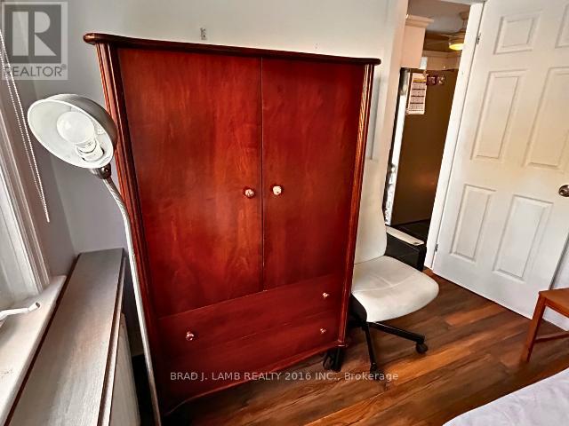 84 Seventeenth Street, Toronto, Ontario  M8V 3K4 - Photo 8 - W12494860