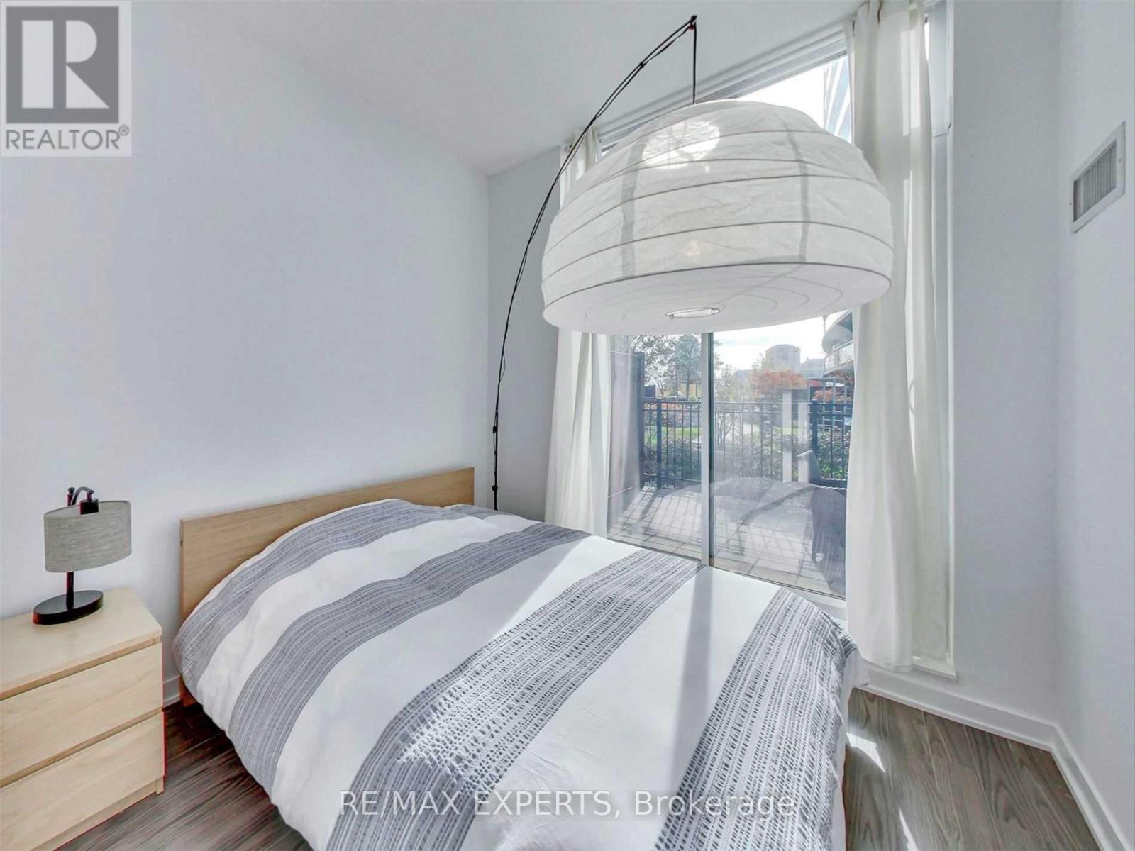 T1 - 165 Legion Road, Toronto, Ontario  M8Y 0B3 - Photo 12 - W12494864