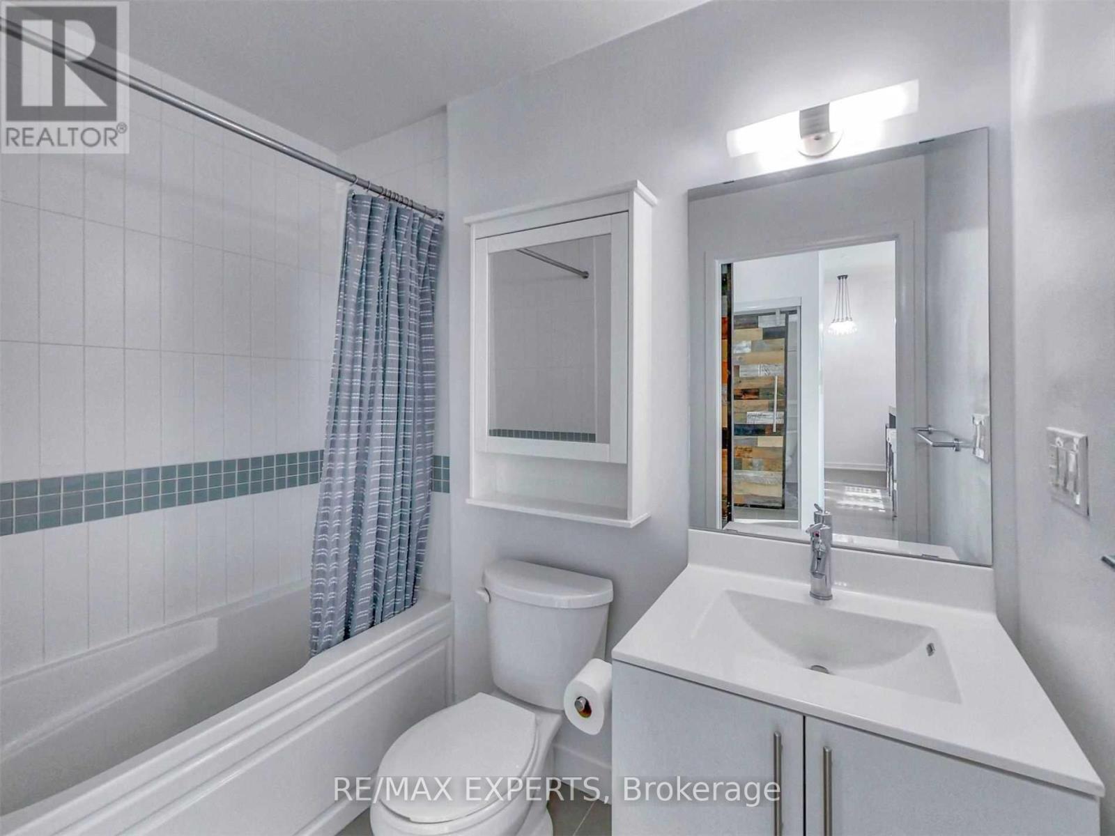 T1 - 165 Legion Road, Toronto, Ontario  M8Y 0B3 - Photo 14 - W12494864