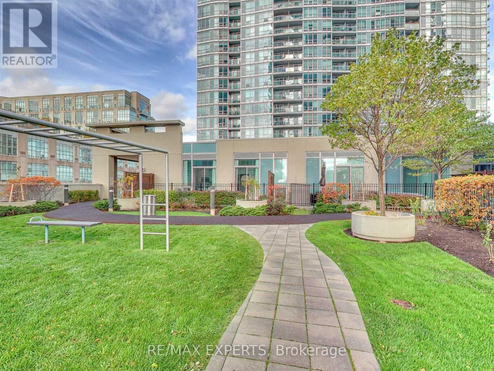 T1 - 165 Legion Road, Toronto, Ontario  M8Y 0B3 - Photo 27 - W12494864