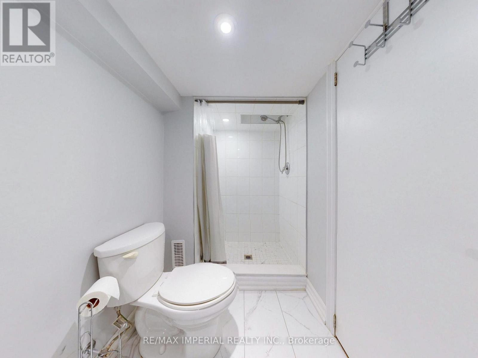 598 Ridelle Avenue, Toronto, Ontario  M6B 1K9 - Photo 36 - W12494876