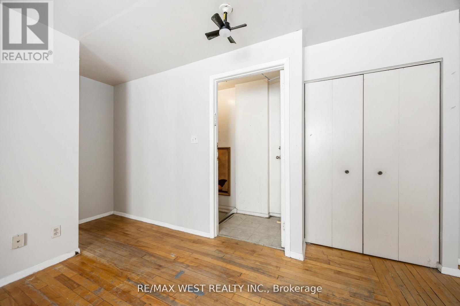 A - 4990 Dundas Street W, Toronto, Ontario  M9A 1B8 - Photo 2 - W12494888