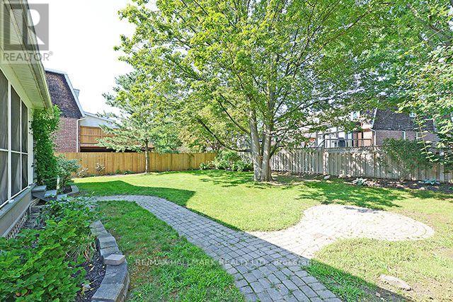 81 Chisholm Street, Oakville, Ontario  L6K 3H8 - Photo 29 - W12494898
