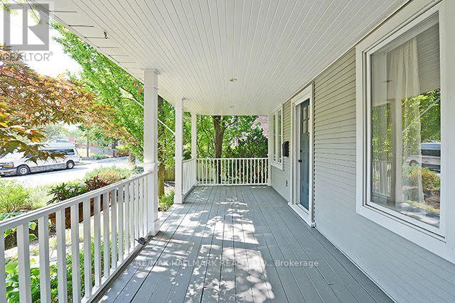 81 Chisholm Street, Oakville, Ontario  L6K 3H8 - Photo 4 - W12494898