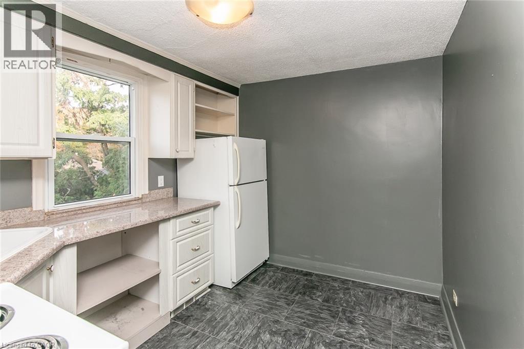 552 Courtland Avenue E, Kitchener, Ontario  N2G 2W8 - Photo 30 - 40784453