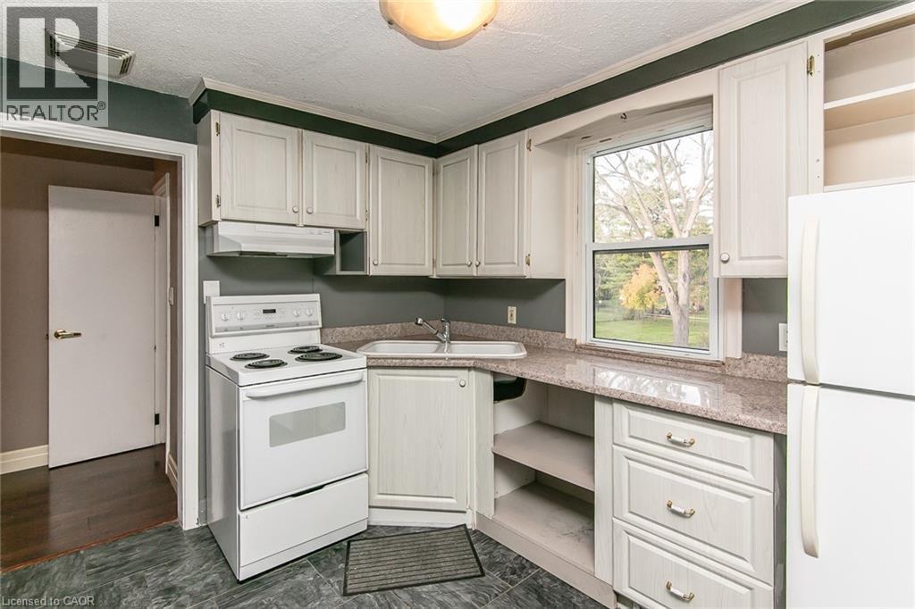 552 Courtland Avenue E, Kitchener, Ontario  N2G 2W8 - Photo 31 - 40784453