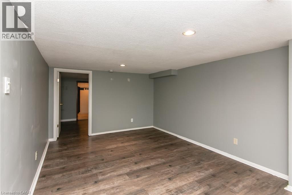 552 Courtland Avenue E, Kitchener, Ontario  N2G 2W8 - Photo 41 - 40784453