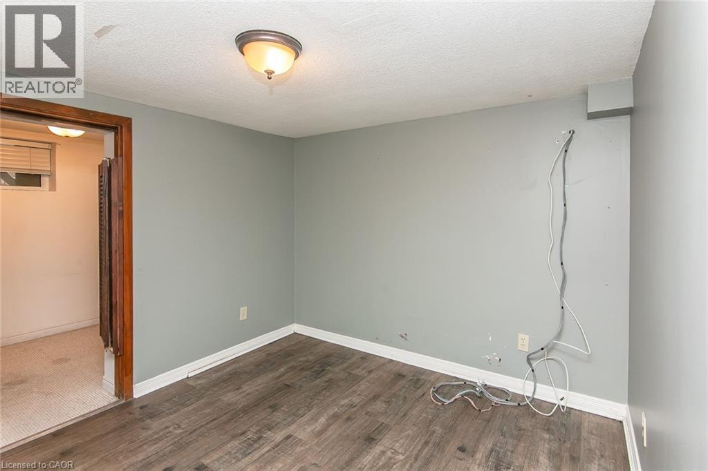 552 Courtland Avenue E, Kitchener, Ontario  N2G 2W8 - Photo 42 - 40784453