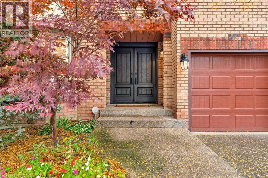 1586 Heritage Way, Oakville, Ontario  L6M 2Z5 - Photo 3 - 40780453