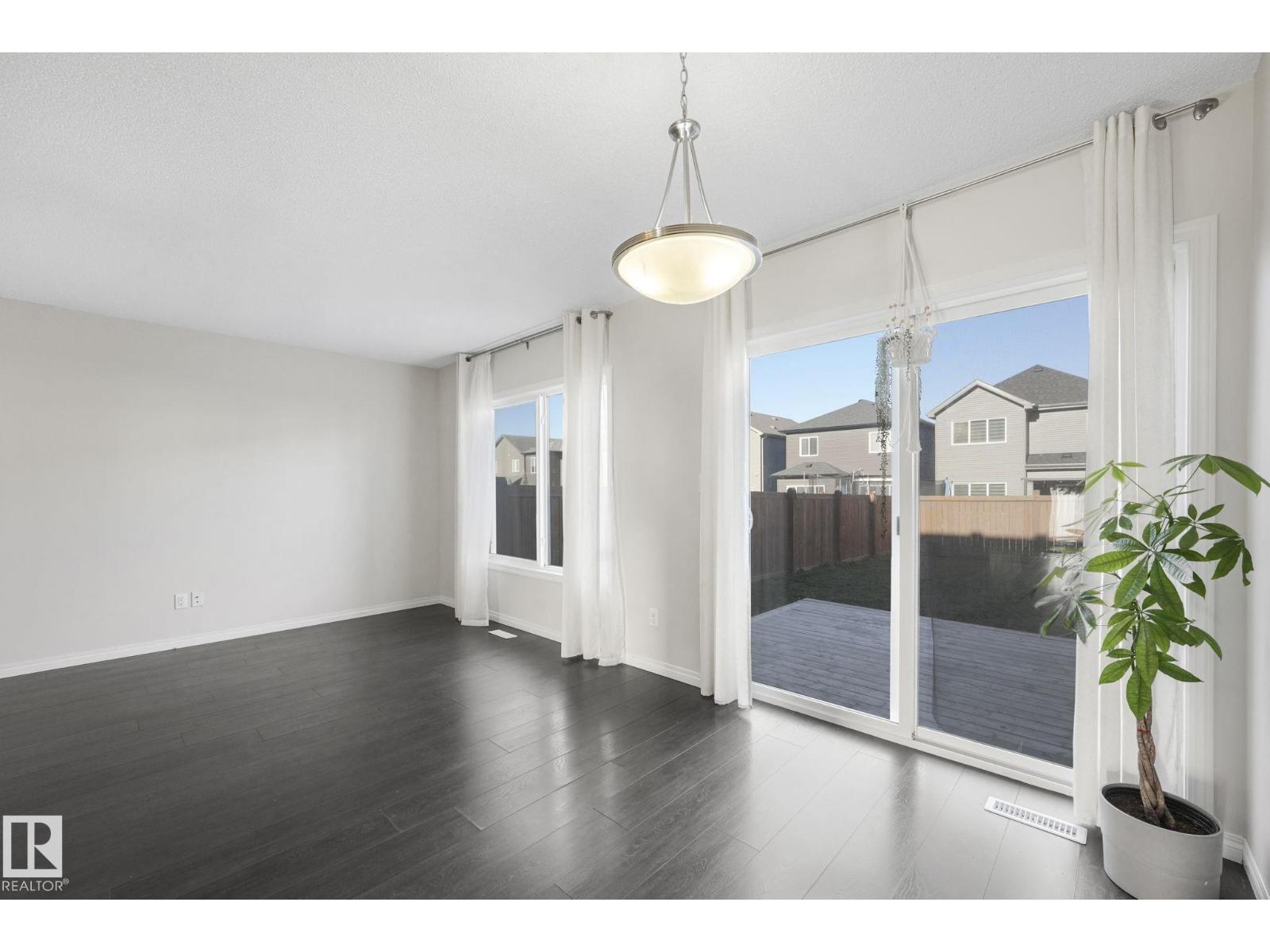 2082 Price Ld Sw, Edmonton, Alberta  T6W 3W1 - Photo 5 - E4464154