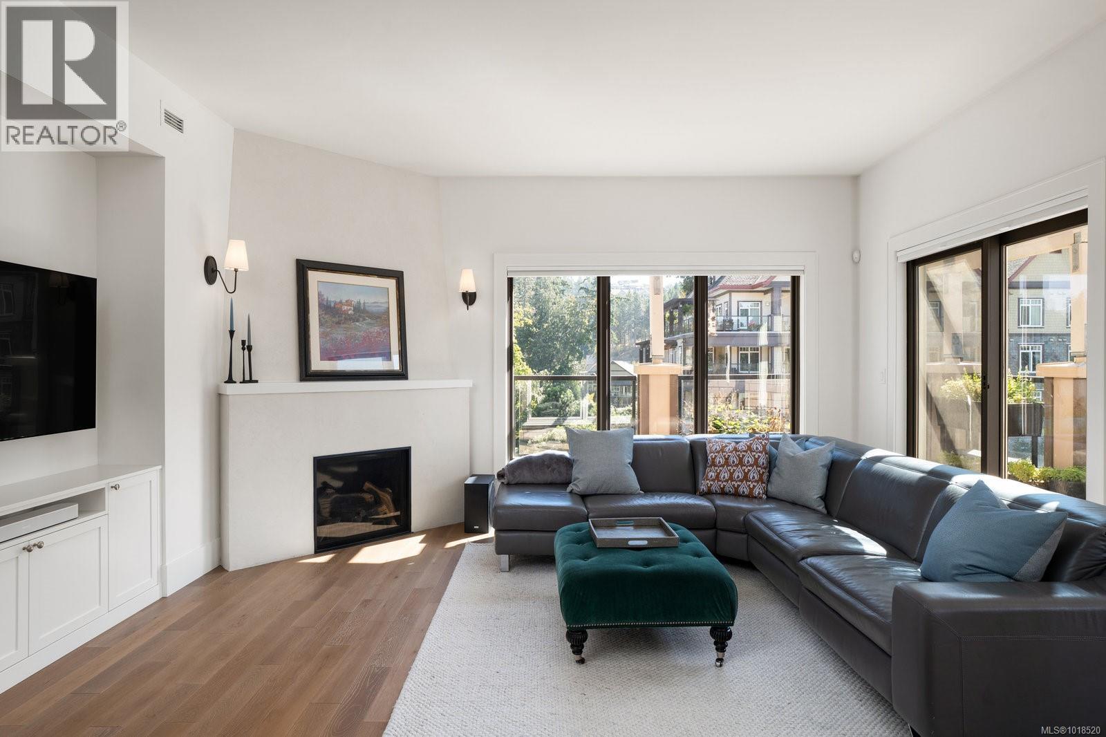 416 1335 Bear Mountain Pkwy, Langford, British Columbia  V9B 6T9 - Photo 4 - 1018520