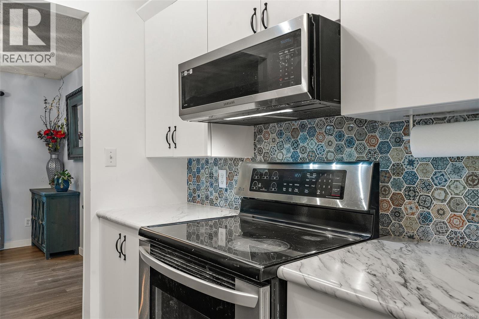 4 2871 Peatt Rd, Langford, British Columbia V9B 3V7 - Photo 6 - 1018592