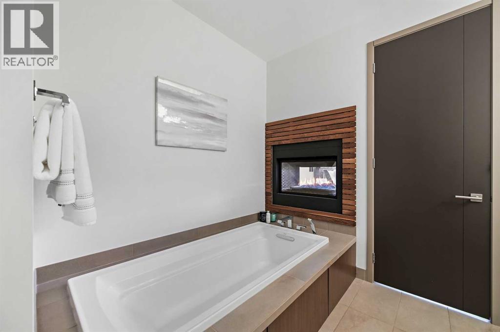 2702 28 Avenue Sw, Calgary, Alberta  T3E 2B1 - Photo 27 - A2264953