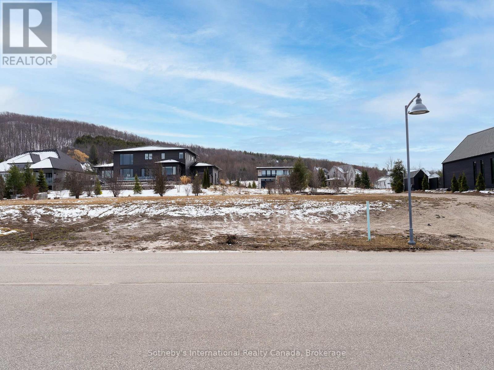 106 Stone Zack Lane, Blue Mountains, Ontario  N0H 1J0 - Photo 6 - X12495002