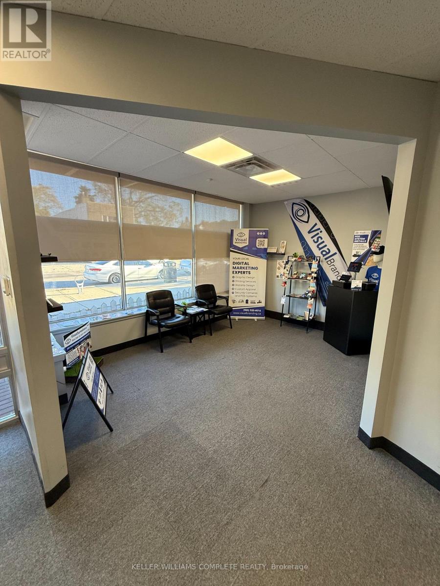 302 Brucedale Avenue, Hamilton, Ontario  L9A 1R1 - Photo 11 - X12494848