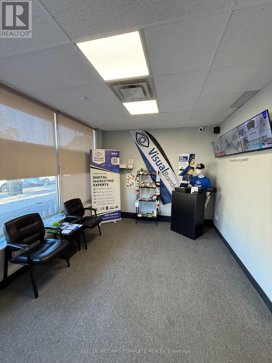 302 Brucedale Avenue, Hamilton, Ontario  L9A 1R1 - Photo 12 - X12494848