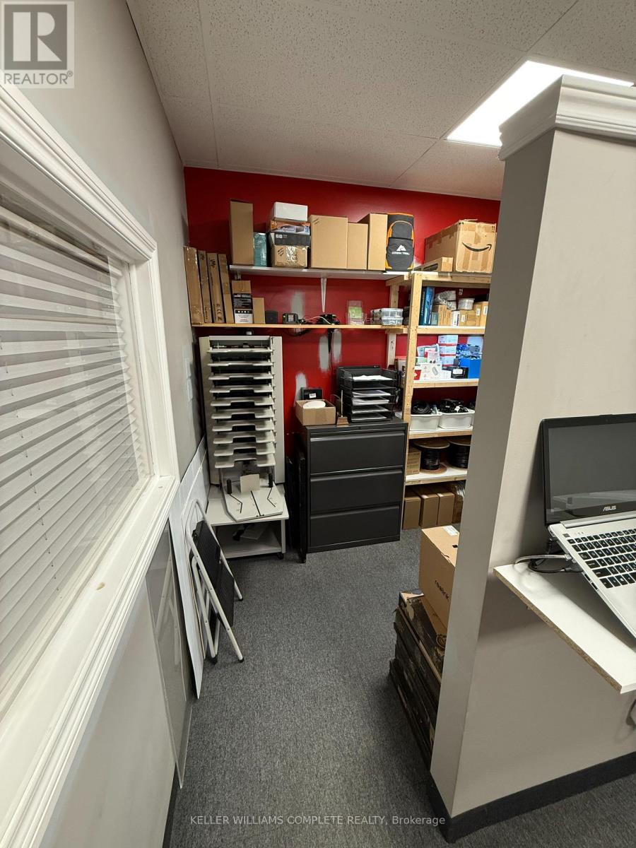 302 Brucedale Avenue, Hamilton, Ontario  L9A 1R1 - Photo 32 - X12494848