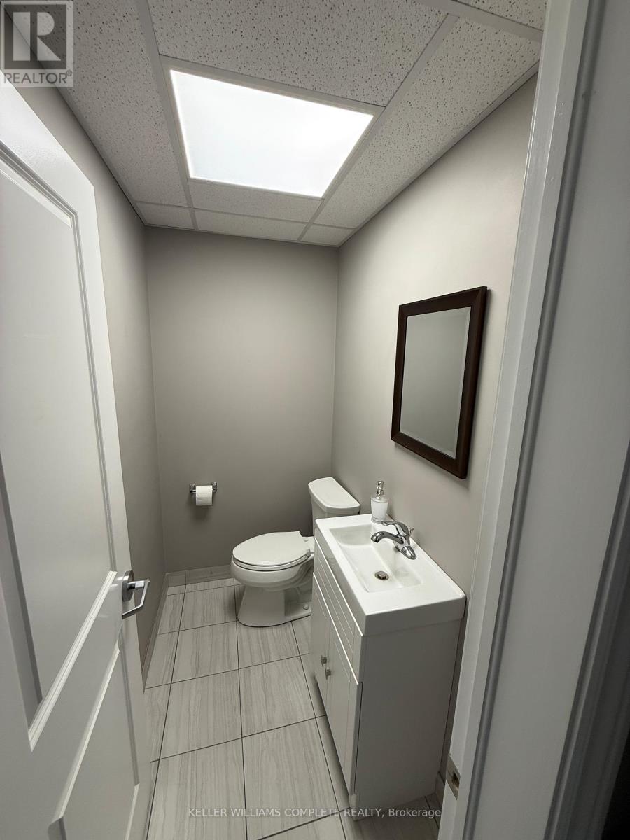 302 Brucedale Avenue, Hamilton, Ontario  L9A 1R1 - Photo 43 - X12494848