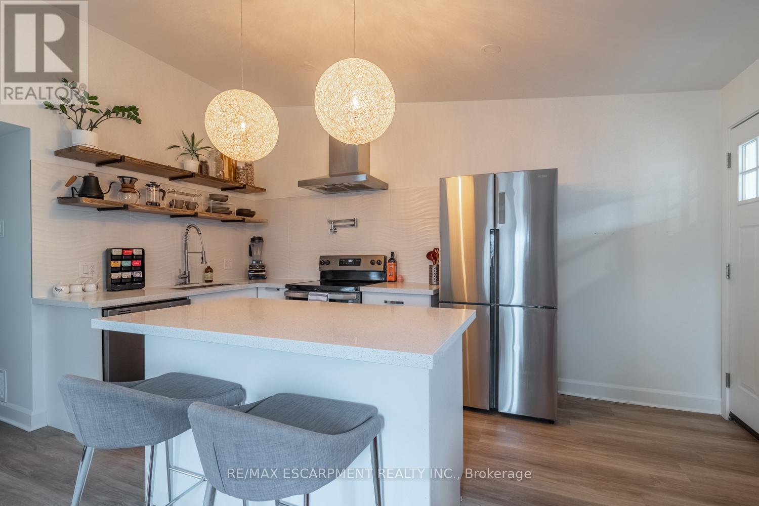 48 Frederick Avenue, Hamilton, Ontario  L8H 4K4 - Photo 22 - X12494872