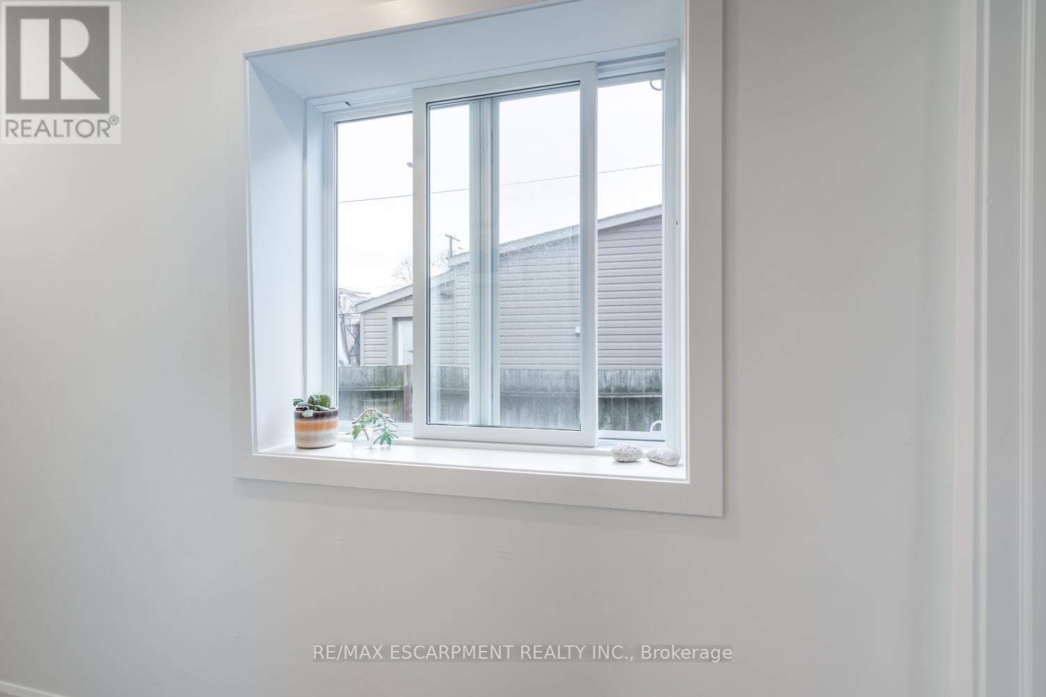 48 Frederick Avenue, Hamilton, Ontario  L8H 4K4 - Photo 24 - X12494872