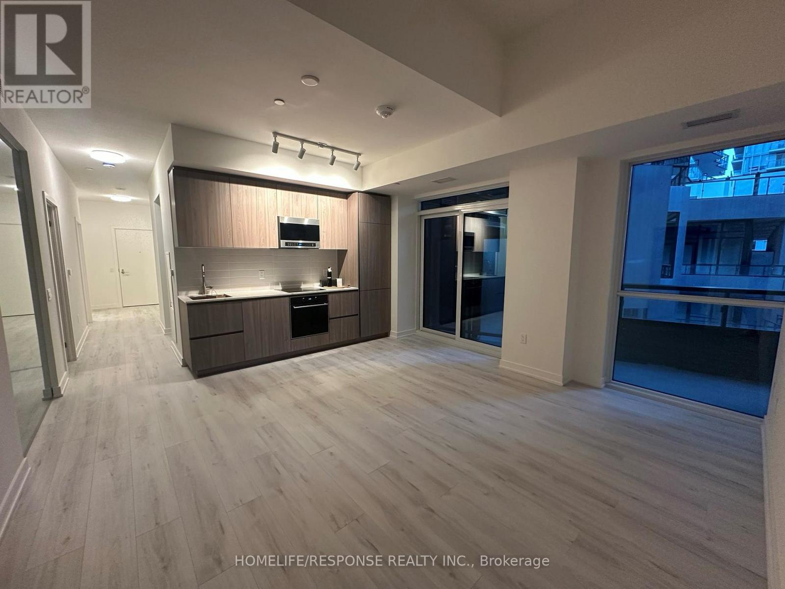 411 - 120 BROADWAY AVENUE, Toronto, Ontario